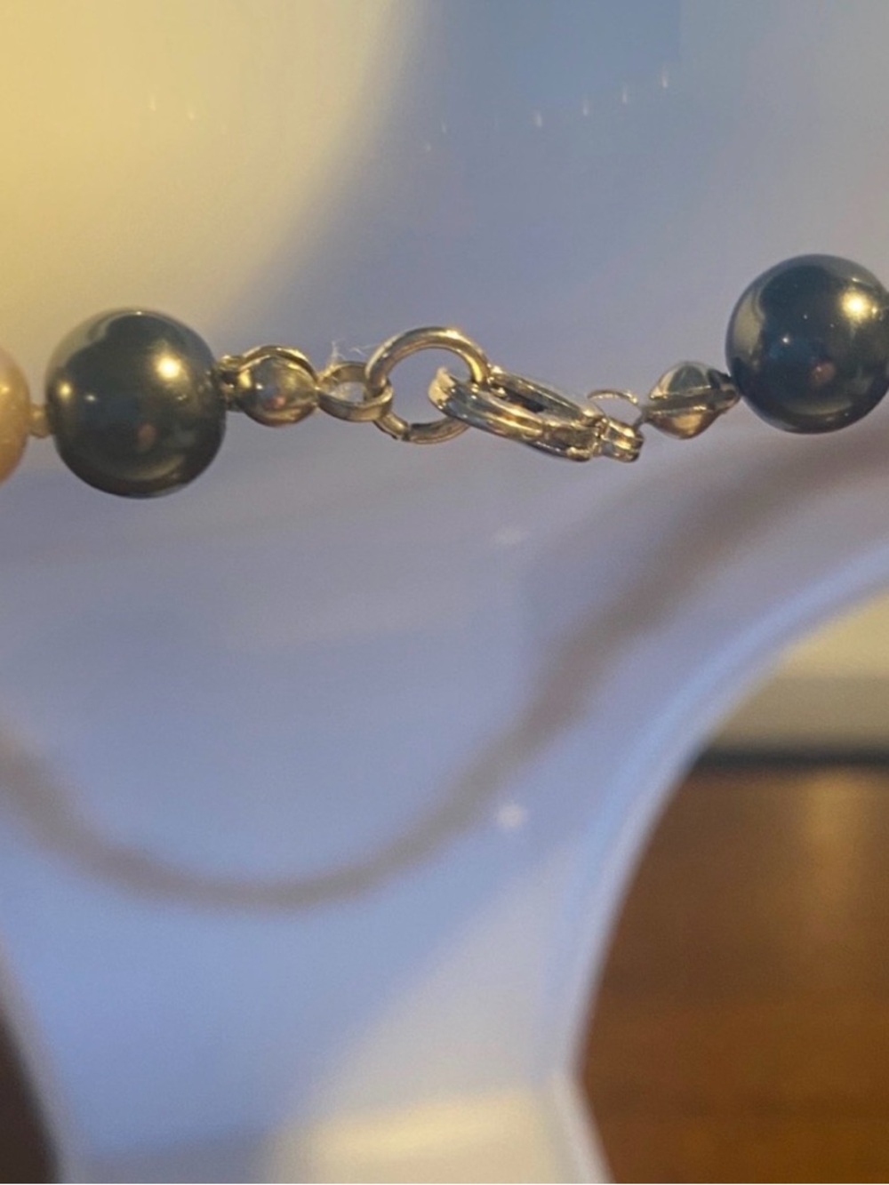 Multicolor glass Pearl Necklace - Picture 3 of 4